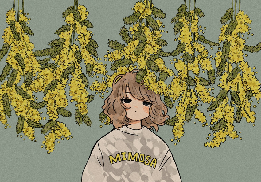 1girl, aqua_background, bangs, black_eyes, blush, brown_hair, expressionless, eyebrows_visible_through_hair, flower, head_tilt, leaf, looking_at_viewer, medium_hair, original, plant, print_shirt, sakura_szm, shirt, simple_background, solo, upper_body, white_shirt, yellow_flower