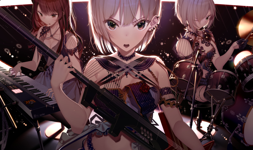 3girls, armlet, atha_(leejuiping), bangs, blush, breasts, collarbone, crop_top