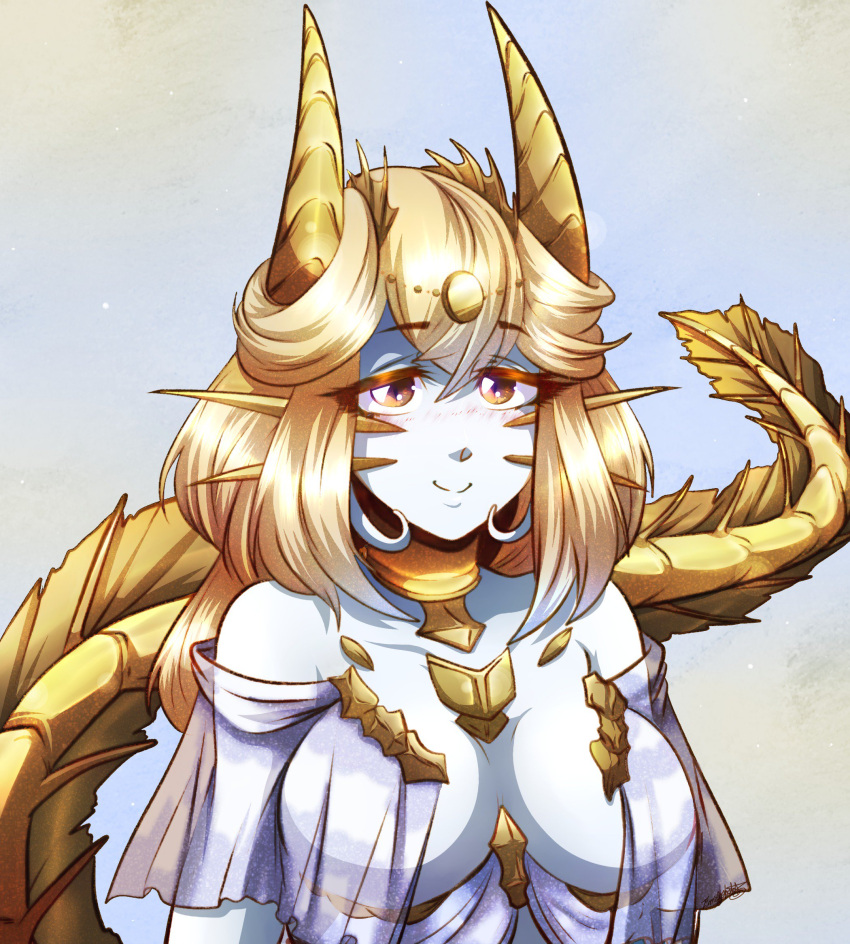 1girl, bangs, bare_shoulders, blonde_hair, borrowed_design, breasts, brown_eyes, commentary, dragon_girl, dragon_tail, dungeons_and_dragons, english_commentary, eyebrows_visible_through_hair, eyes_visible_through_hair, gold_dragon_(d&amp;d), hair_between_eyes, head_fins, highres, horns, ishmi, long_hair, looking_at_viewer, medium_breasts, monster_girl, personification, scales, smile, solo, tail, upper_body, white_skin