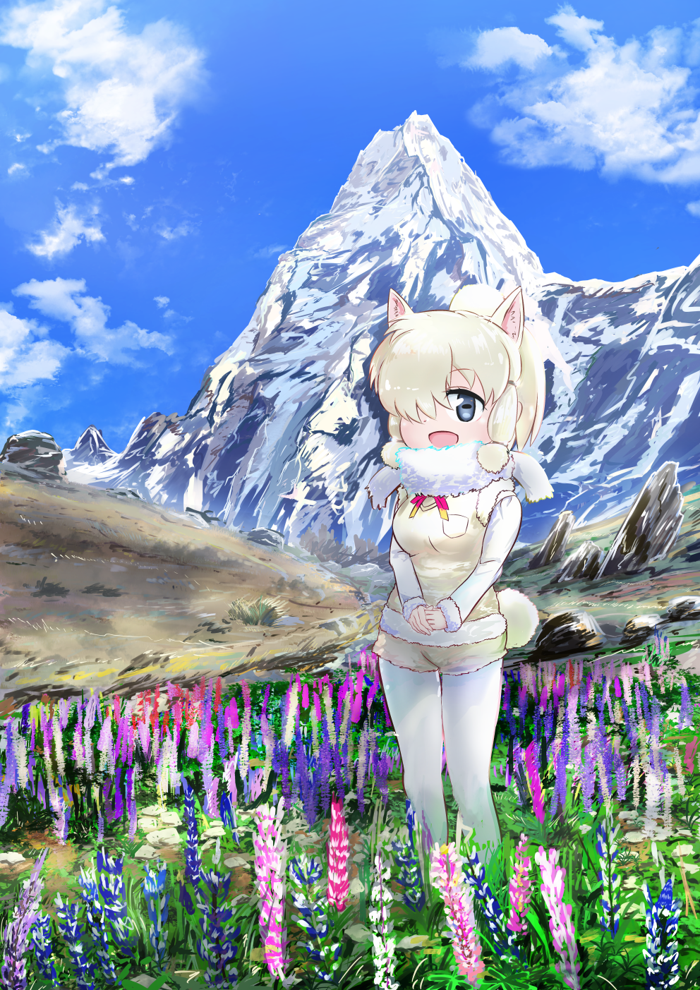 1girl, alpaca_ears, alpaca_suri_(kemono_friends), alpaca_tail, animal_ears, bangs, blonde_hair, blue_eyes