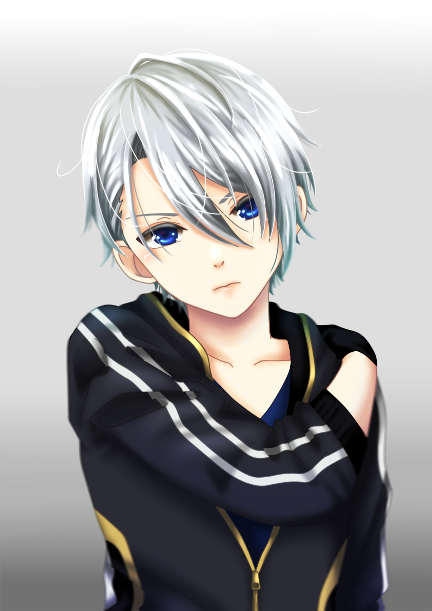 1boy, androgynous, black_gloves, black_jacket, blue_eyes, blue_shirt, chi_wa, collarbone, gloves, grey_background, hair_between_eyes, head_tilt, highres, jacket, long_sleeves, looking_at_viewer, open_clothes, open_jacket, shiny, shiny_hair, shirt, short_hair, silver_hair, simple_background, solo, touken_ranbu, trap, upper_body, yamanbagiri_chougi