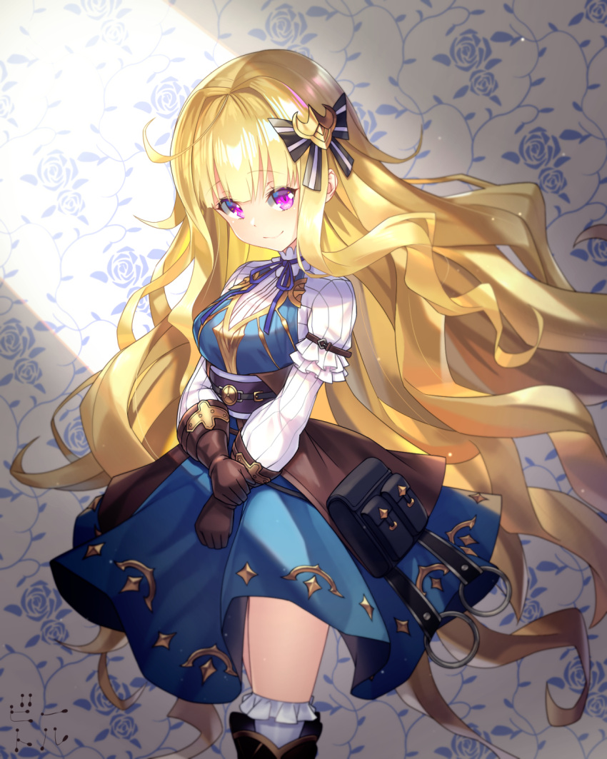 1girl, ahoge, arm_belt, bangs, bettle_(b_s_a_n), black_bow, black_footwear, blonde_hair, blue_dress, blue_ribbon, blunt_bangs, bow, brown_gloves, char_(sennen_sensou_aigis), dress, floral_print, gloves, hair_bow, highres, indoors, light, long_hair, looking_at_viewer, pouch, ribbon, sennen_sensou_aigis, smile, solo, very_long_hair, violet_eyes, wallpaper_(object), white_legwear