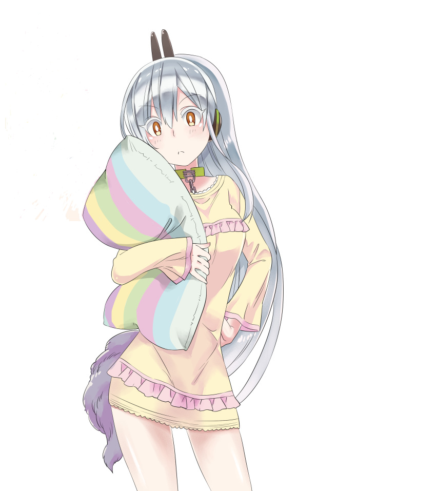 1girl, absurdres, bangs, blush, brown_eyes, closed_mouth, colored_eyelashes, commentary_request