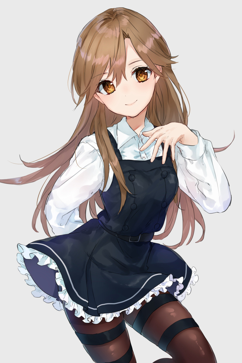 1girl, absurdres, arashio_(kantai_collection), belt, black_dress, black_legwear, blush, breasts, brown_eyes, brown_hair, buttons, collared_shirt, cowboy_shot, dress, eyebrows_visible_through_hair, frilled_dress, frills, furumachi_kyuu, grey_background, hair_between_eyes, hand_behind_head, hand_on_own_chest, highres, kantai_collection, long_hair, long_sleeves, looking_at_viewer, pantyhose, pinafore_dress, remodel_(kantai_collection), school_uniform, shirt, simple_background, sleeveless, sleeveless_dress, small_breasts, smile, solo, white_shirt