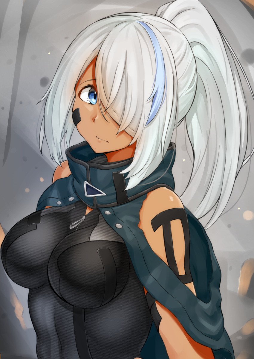 1girl, blue_eyes, blue_hair, bodysuit, breasts, closed_mouth, covered_eye, dark_skin, eyebrows_visible_through_hair, god_eater_3, hair_over_one_eye, highres, large_breasts, medium_hair, multicolored_hair, ponytail, protagonist_(god_eater), skin_tight, solo, tan, upper_body, white_hair, yuzu_lemon