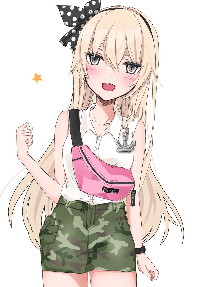 1girl, alternate_costume, anchor_hair_ornament, belt_bag, black_hair, blonde_hair, camouflage, camouflage_shorts