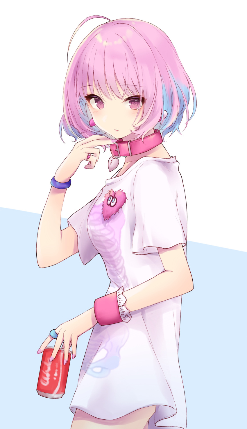 1girl, absurdres, ahoge, bangs, blue_background, blue_hair, blush, breasts, cola, collar, collarbone, commentary_request, eyebrows_visible_through_hair, from_side, hair_intakes, heart, highres, idolmaster, idolmaster_cinderella_girls, large_breasts, looking_at_viewer, multicolored_hair, parted_lips, pink_eyes, pink_hair, pink_heart, ramunezake, shirt, short_hair, short_sleeves, solo, t-shirt, two-tone_background, two-tone_hair, white_background, wrist_cuffs, yumemi_riamu