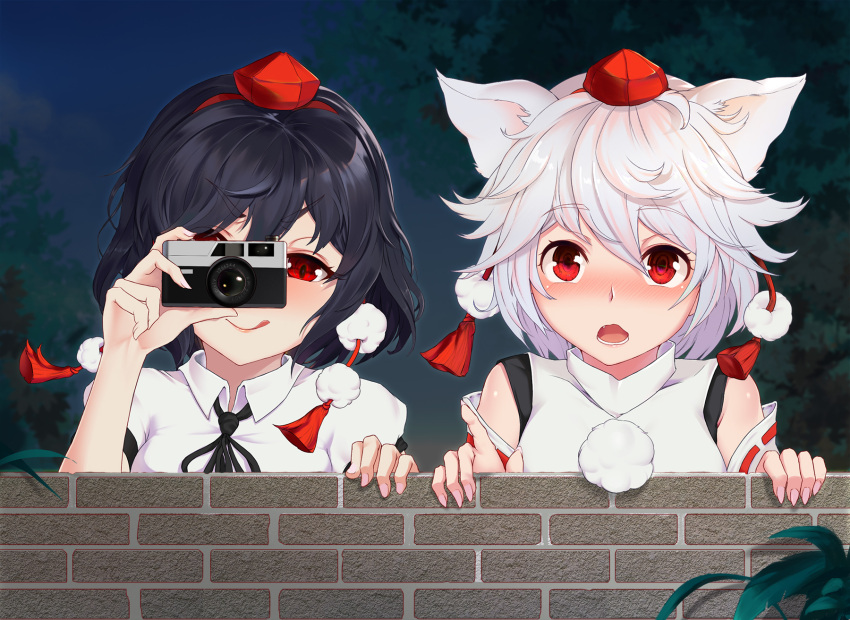 >:), 2girls, :q, animal_ears, bangs, bare_shoulders, black_hair, black_neckwear