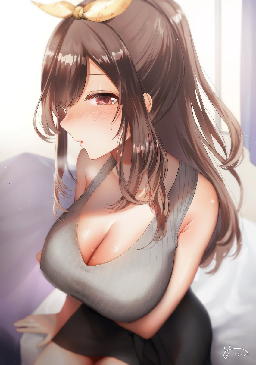 1girl, :o, absurdres, arm_support, arm_under_breasts, bangs, black_skirt, blurry