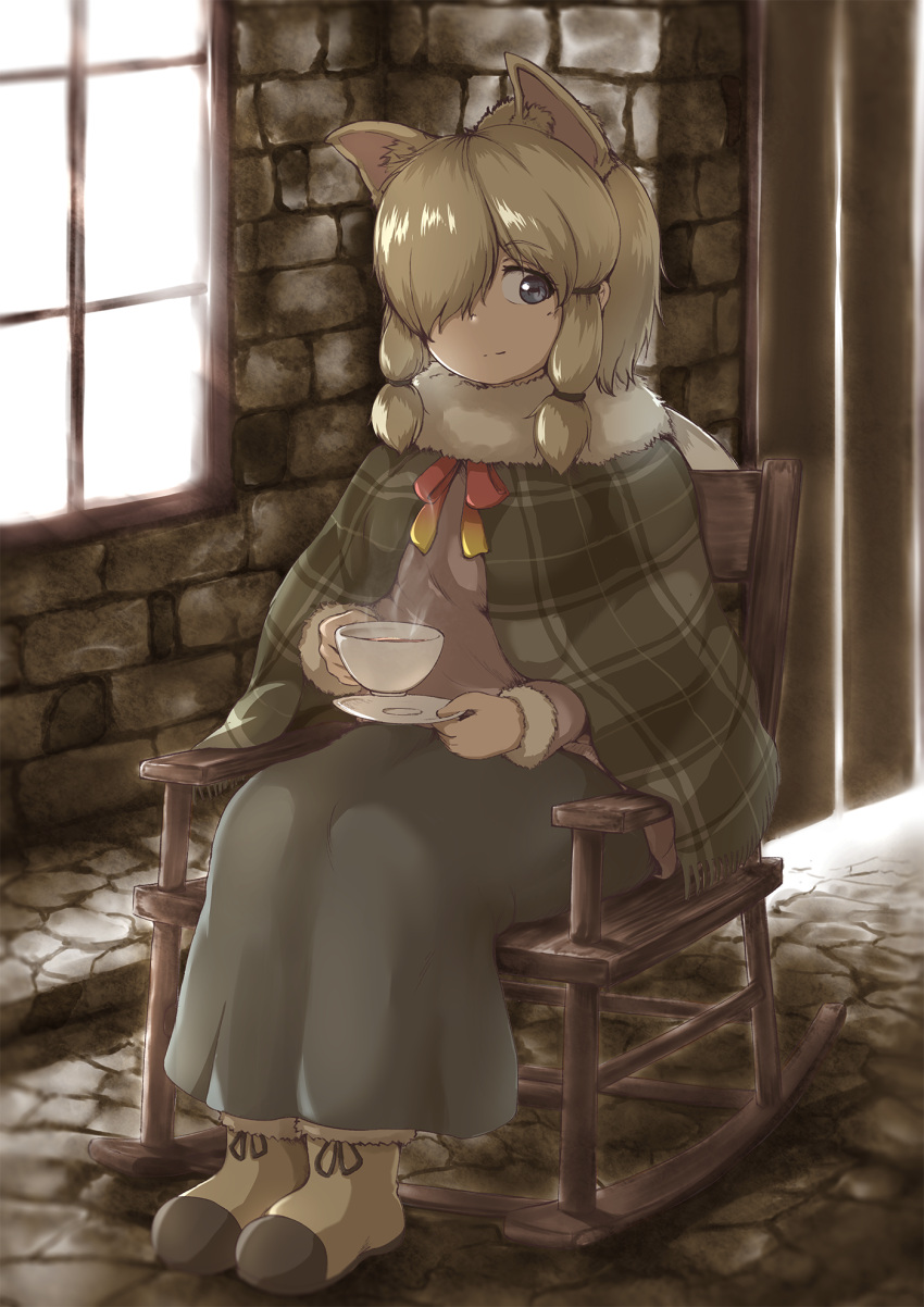 1girl, alpaca_ears, alpaca_suri_(kemono_friends), alternate_costume, animal_ears, bangs, blonde_hair, blue_eyes