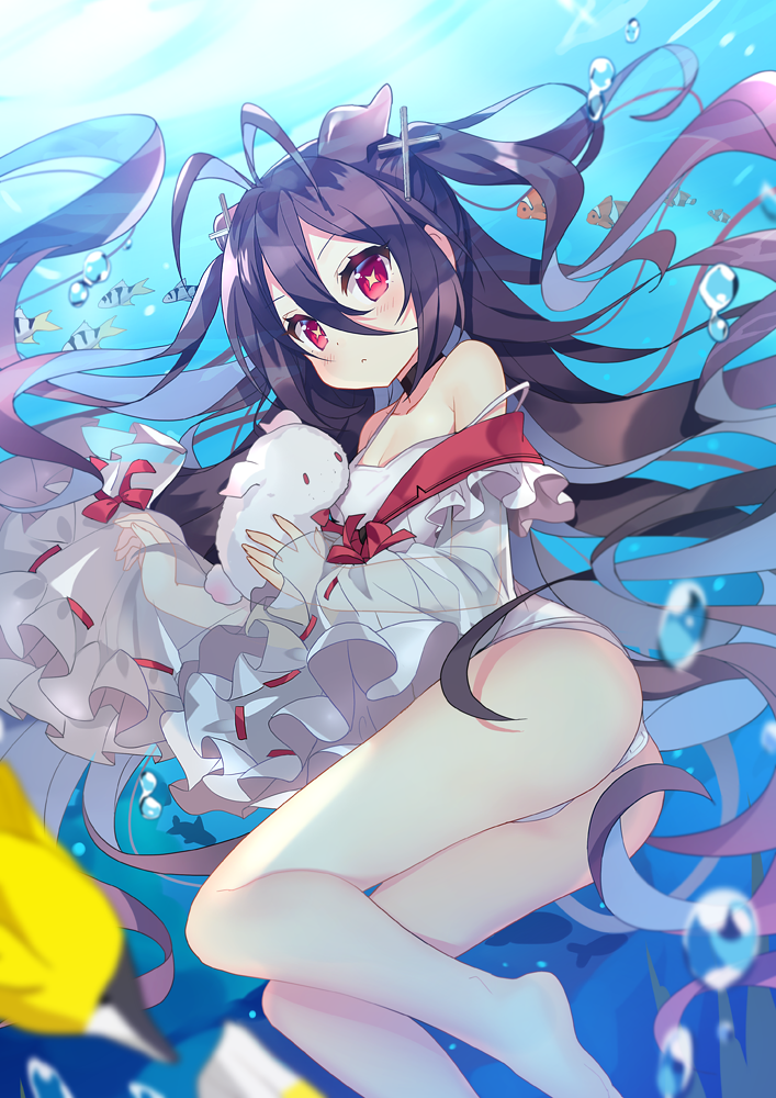 +_+, 1girl, air_bubble, antenna_hair, ass, azur_lane, bangs, bare_shoulders