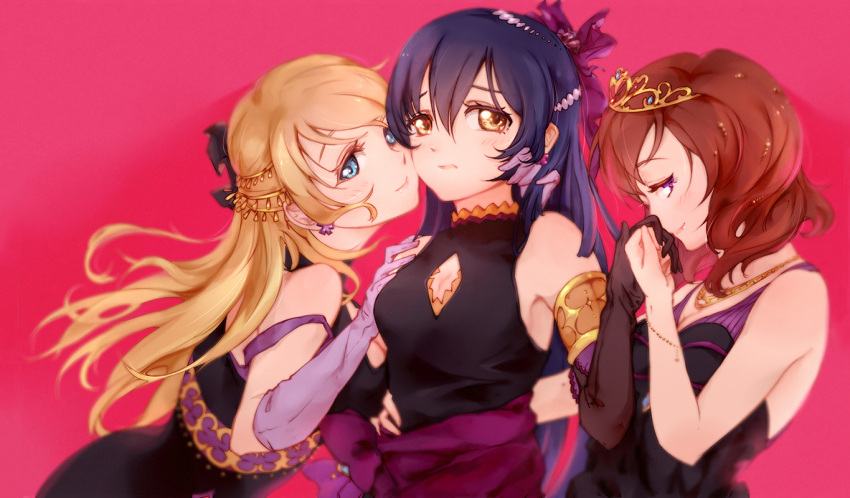 3girls, ayase_eli, bangs, bare_shoulders, black_dress, black_gloves, blonde_hair, blue_eyes