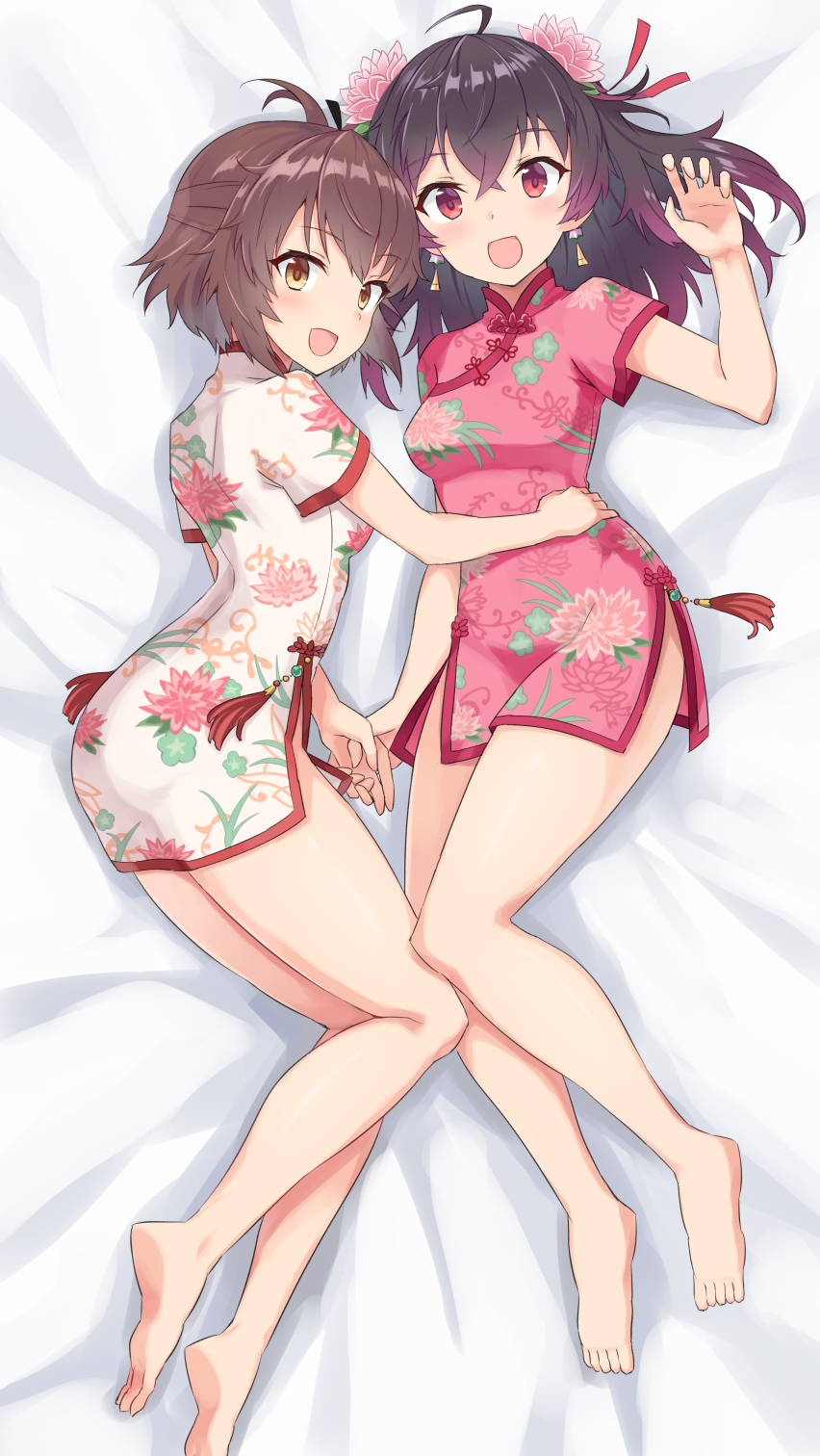 2girls, alternate_costume, asakura_mihono, bare_legs, barefoot, bed_sheet, black_hair, brown_eyes