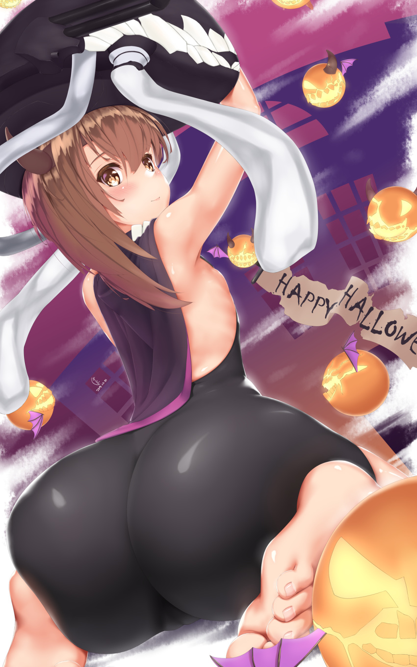 1girl, alternate_costume, ass, ass_focus, blush, breasts, brown_eyes, brown_hair, cosplay, eyebrows_visible_through_hair, gradient, gradient_background, halloween, happy_halloween, highres, jiangjin_nanyun_zhi_(kumita), kantai_collection, looking_at_viewer, pumpkin, short_hair, sitting, small_breasts, solo, taihou_(kantai_collection), wo-class_aircraft_carrier, wo-class_aircraft_carrier_(cosplay)