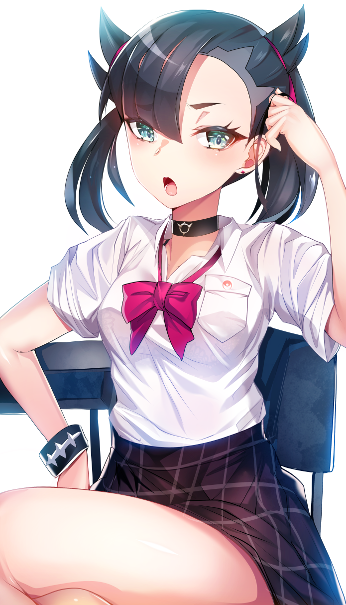 1girl, aqua_eyes, asymmetrical_bangs, asymmetrical_hair, bag, bangs, black_hair, black_nails