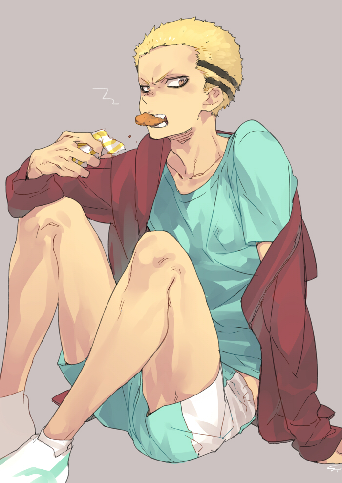 1boy, angry, arm_support, bare_legs, biting, black_hair, blonde_hair, blue_shirt