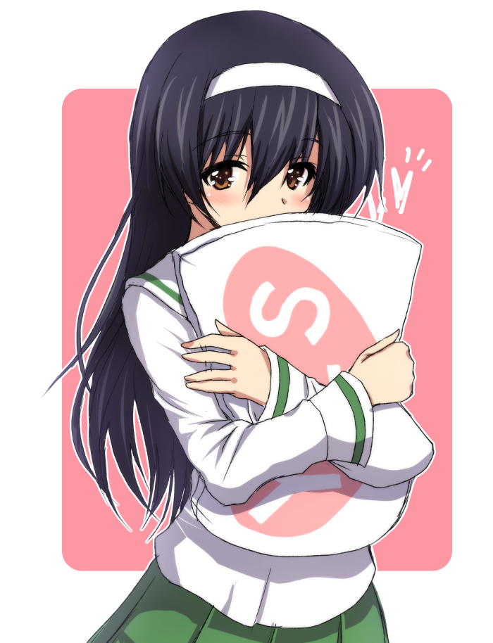 1girl, actas_(studio), bangs, black_hair, blouse, blush, brown_eyes, commentary_request, cute, eyebrows_visible_through_hair, girls_und_panzer, green_skirt, hairband, heart, holding, holding_pillow, long_hair, long_sleeves, looking_at_viewer, media_factory, nanjou_satoshi, ooarai_school_uniform, pillow, pleated_skirt, reizei_mako, school_uniform, serafuku, skirt, solo, standing, white_blouse, white_hairband, yes-no_pillow