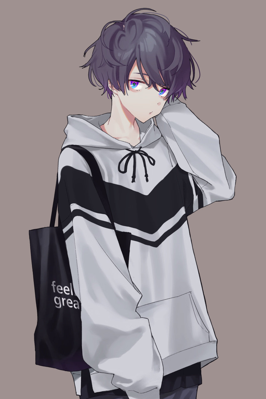 1boy, absurdres, aiko_(aiko_54), androgynous, arm_at_side, arm_up, bag, bags_under_eyes, bangs, blue_eyes, closed_mouth, collarbone, crossed_bangs, drawstring, expressionless, from_side, gradient_hair, grey_hoodie, hair_between_eyes, hand_behind_head, highres, hood, hood_down, hoodie, long_sleeves, looking_at_viewer, male_focus, messy_hair, multicolored, multicolored_eyes, multicolored_hair, niconico, purple_hair, shoulder_bag, simple_background, solo, sou_(niconico), swept_bangs
