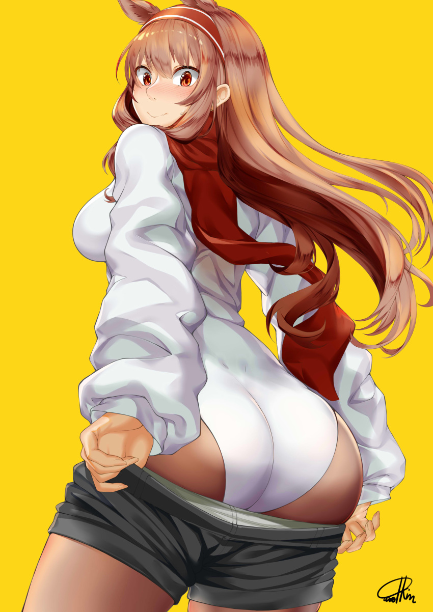 1girl, absurdres, angelina_(arknights), animal_ears, arknights, ass, bangs, black_shorts, blush, breasts, brown_hair, carolrin, fox_ears, hair_between_eyes, hairband, highres, jacket, large_breasts, long_hair, looking_at_viewer, red_eyes, red_hairband, red_scarf, scarf, short_shorts, shorts, simple_background, sleeves_past_wrists, smile, solo, tagme, white_jacket, yellow_background