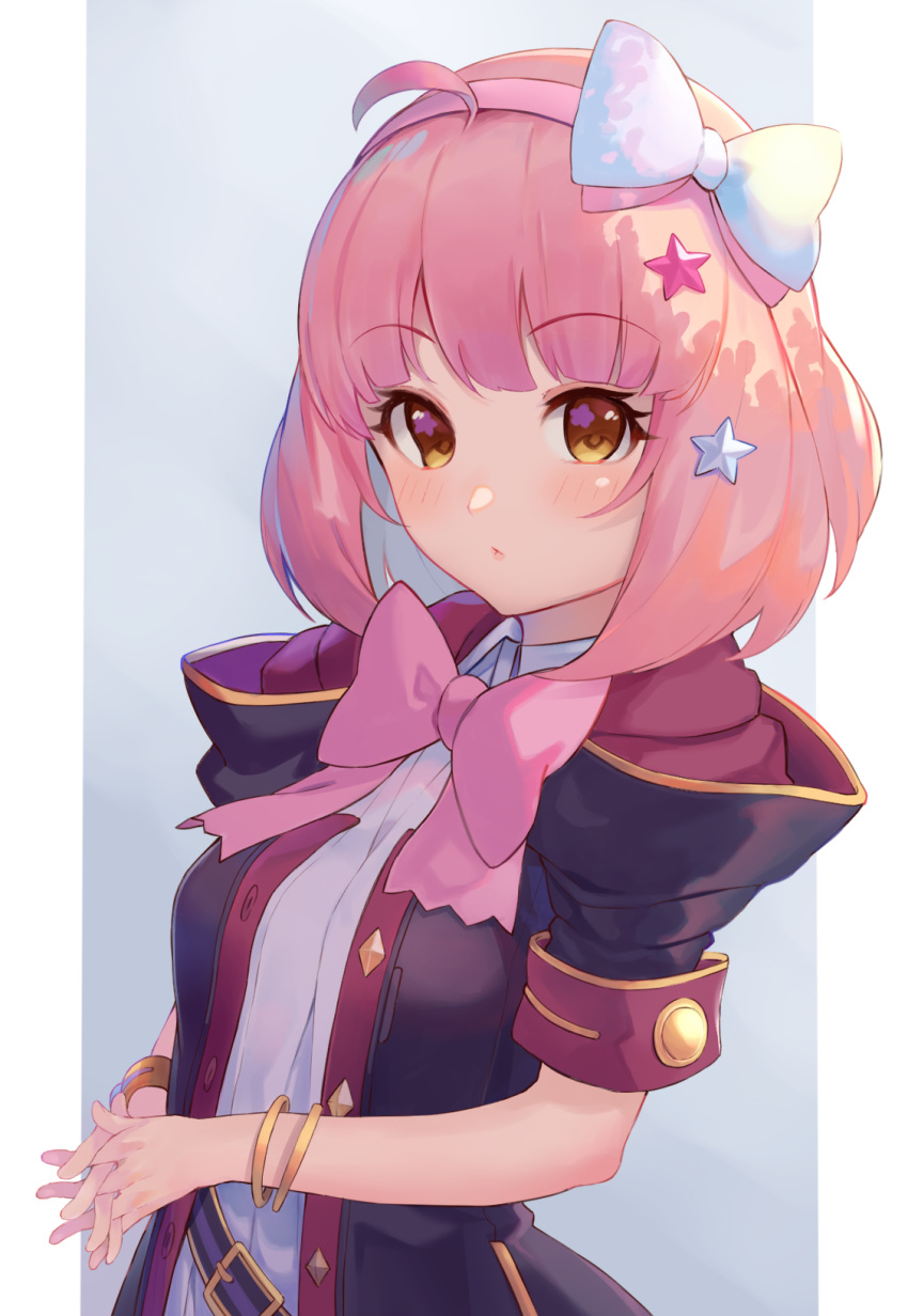 1girl, ahoge, bangs, blue_bow, blunt_bangs, blush, bow, bowtie, bracelet, brown_eyes, chieru_(princess_connect), eyebrows_visible_through_hair, hair_bow, hair_ornament, hairband, highres, jewelry, looking_at_viewer, pink_bow, pink_hair, pink_hairband, pink_neckwear, princess_connect!, princess_connect!_re:dive, shimon_(31426784), short_hair, short_sleeves, solo, star, star_hair_ornament