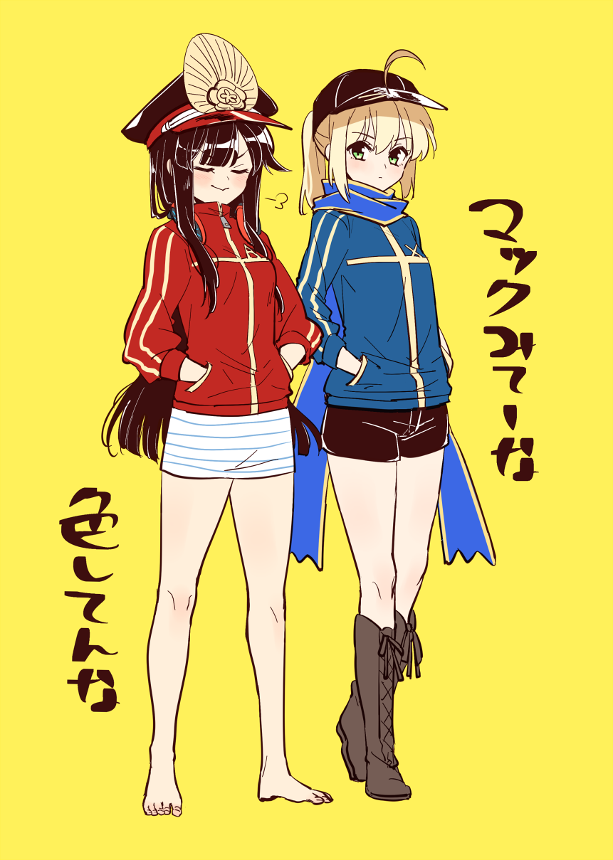 2girls, ahoge, artoria_pendragon_(all), bangs, barefoot, baseball_cap, black_hair, black_headwear