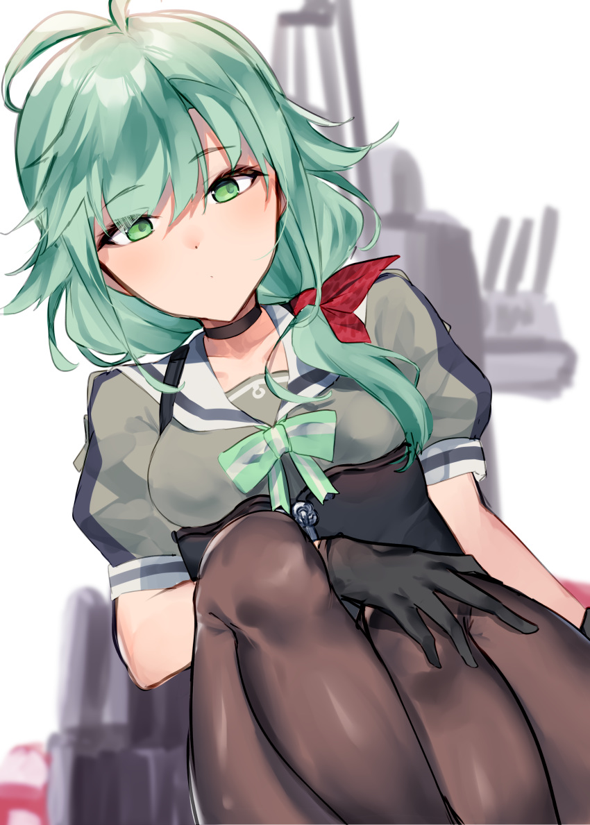1girl, absurdres, antenna_hair, black_gloves, black_legwear, commentary_request, feet_out_of_frame, gloves