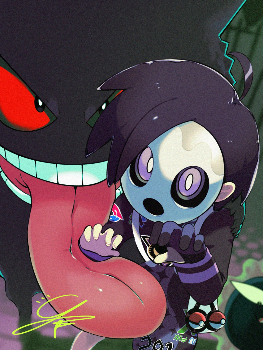 1boy, ahoge, black_hair, claw_pose, commentary_request, gastly, gen_1_pokemon, gengar, gloves, gym_leader, highres, long_sleeves, looking_at_viewer, mask, number, onion_(pokemon), partly_fingerless_gloves, poke_ball, poke_ball_(basic), pokemon, pokemon_(creature), pokemon_(game), pokemon_swsh, print_shirt, print_shorts, shirt, shorts, signature, single_glove, suspender_shorts, suspenders, tongue, u_tei, violet_eyes