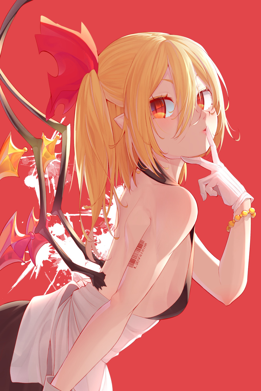 1girl, absurdres, alternate_costume, barcode_tattoo, bare_arms, bare_back, bare_shoulders, black_dress, blonde_hair, breasts, dress, finger_to_mouth, flandre_scarlet, from_side, gloves, ha_kang, hair_between_eyes, hair_ribbon, highres, leaning_forward, lips, long_hair, looking_at_viewer, pointy_ears, red_background, red_eyes, red_ribbon, ribbon, sideboob, simple_background, slit_pupils, small_breasts, solo, tattoo, touhou, upper_body, white_gloves, wings
