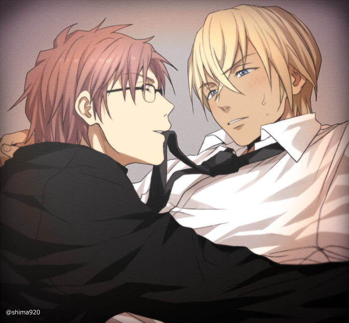 2boys, amuro_tooru, bangs, biting, biting_clothes, black_neckwear, black_shirt, blonde_hair