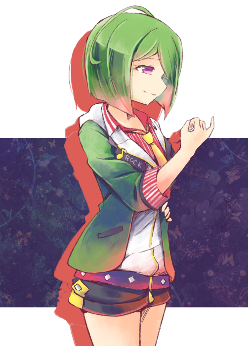 1girl, ahoge, belt, black_shorts, closed_mouth, cowboy_shot, from_side, green_hair