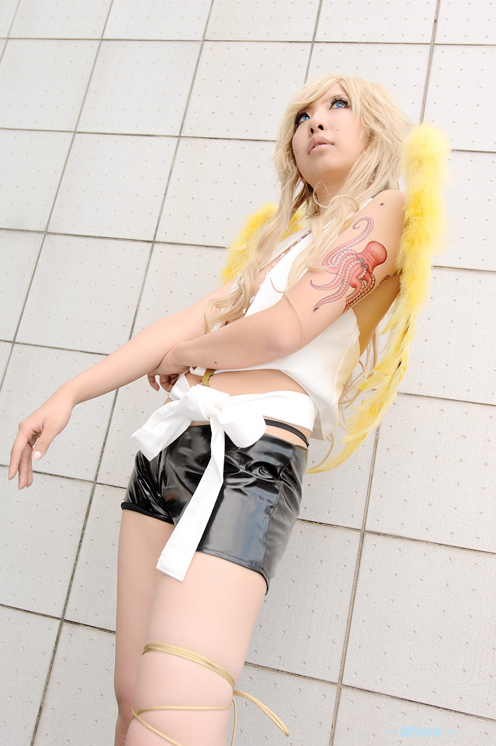 benten, blonde_hair, cosplay, halter_top, laces, naka_aru, photo, shorts