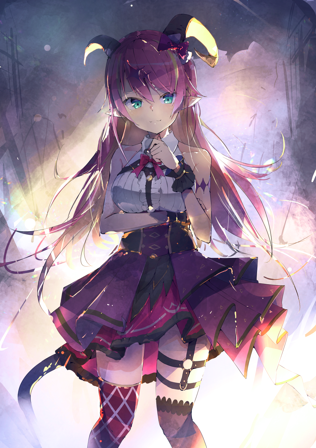 1girl, :3, arm_strap, arm_under_breasts, asymmetrical_horns, bare_shoulders, blonde_hair, bow