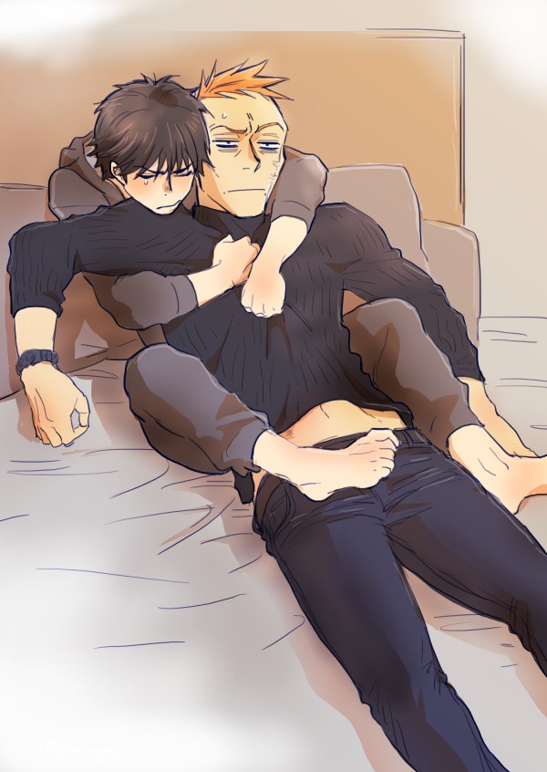 2boys, barefoot, black_hair, blush, closed_eyes, darren_shan, facial_scar, hood, hug, hug_from_behind, larten_crepsley, male_focus, multiple_boys, orange_hair, scar, short_hair, sweater, the_saga_of_darren_shan, turtleneck, turtleneck_sweater, yamado, yaoi