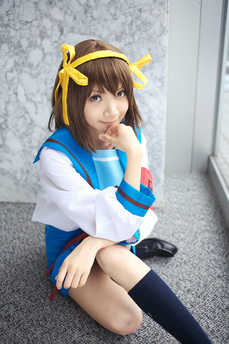 armband, cosplay, hair_ribbons, hoshiko, knee_socks, photo, sailor_uniform, school_uniform