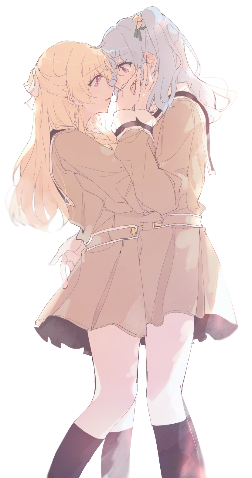 2girls, bang_dream!, black_legwear, blonde_hair, hair_ribbon, half_updo, hanasakigawa_school_uniform, hanazono_suki