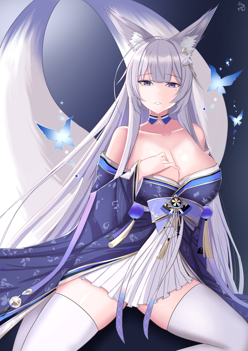 1girl, absurdres, animal_ear_fluff, animal_ears, azur_lane, black_background, blue_background, blue_butterfly, blue_collar, blue_kimono, breasts, collar, collarbone, elina_-_erina, eyebrows_visible_through_hair, fox_ears, fox_girl, gradient, gradient_background, hair_between_eyes, hand_on_own_chest, highres, japanese_clothes, kimono, kitsune, large_breasts, looking_at_viewer, multiple_tails, off-shoulder_kimono, sakura_empire_(emblem), shinano_(azur_lane), skirt, smile, solo, tail, white_legwear, white_skirt, white_tail
