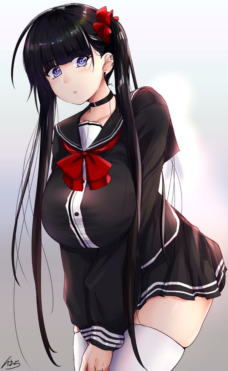 1girl, black_choker, black_hair, black_serafuku, black_shirt, black_skirt, bow, bowtie