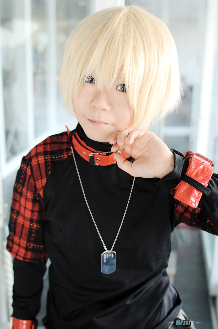 belts, blonde_hair, cosplay, minase_risa, photo, plaid, rin_(character), shorts