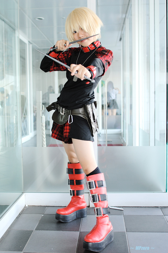 belts, blonde_hair, boots, cosplay, minase_risa, photo, plaid, rin_(character)