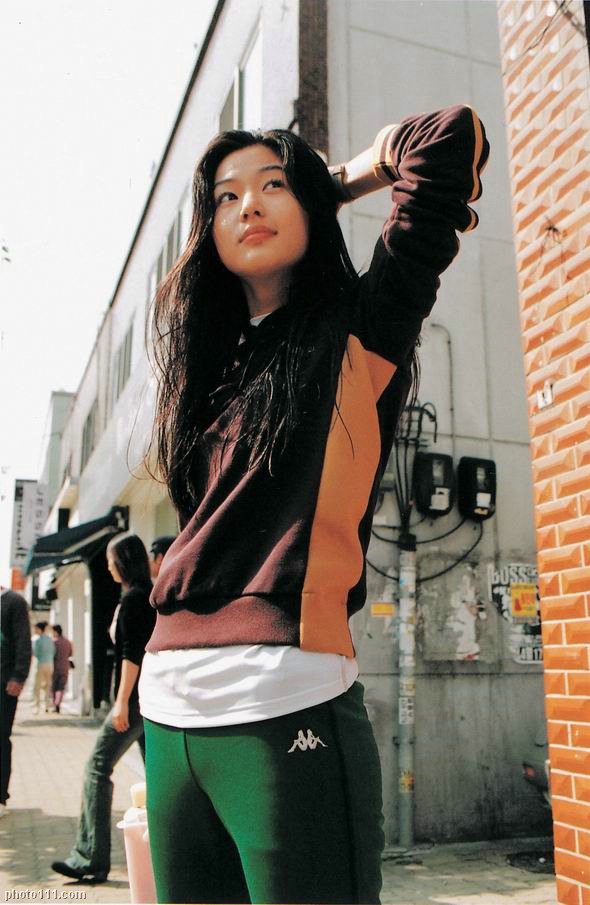 jun_ji-hyun, running_pants, t-shirt, warm-up_jacket