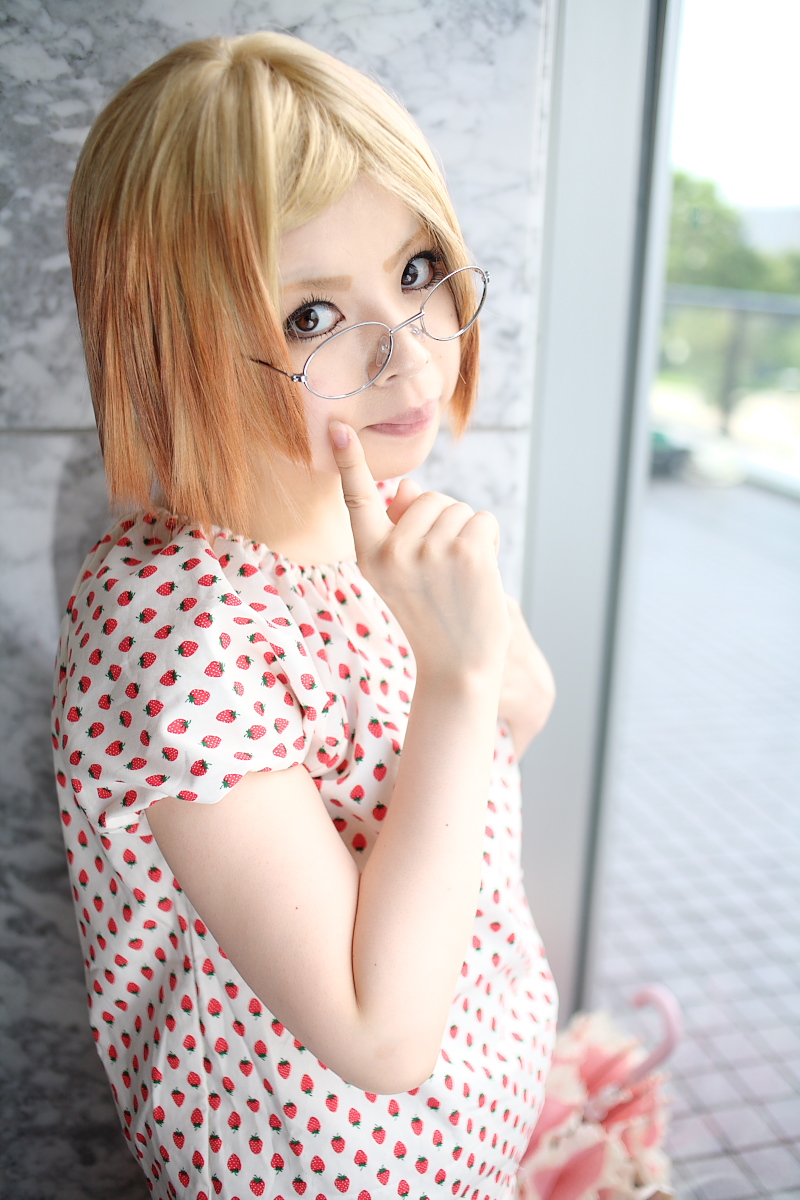 blonde_hair, cosplay, dress, glasses, ichigo_mashimaro, mamiya_tamaki, photo, sakuragi_matsuri, strawberry_pattern