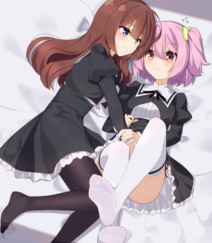 2girls, assault_lily, bed_sheet, black_legwear, blue_eyes, blush, bow, brown_hair