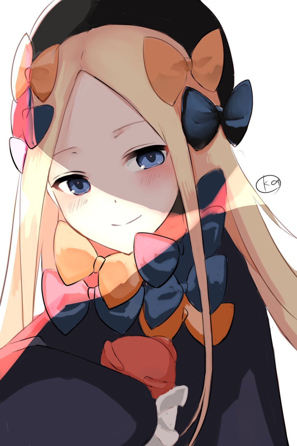 1girl, abigail_williams_(fate/grand_order), bangs, black_bow, black_dress, black_headwear, blonde_hair, blue_eyes, blush, bow, breasts, dress, fate/grand_order, fate_(series), forehead, hair_bow, hat, highres, kankitsu_kei, long_hair, looking_at_viewer, multiple_bows, orange_bow, parted_bangs, polka_dot, polka_dot_bow, ribbed_dress, sleeves_past_fingers, sleeves_past_wrists, small_breasts, smile, stuffed_animal, stuffed_toy, teddy_bear
