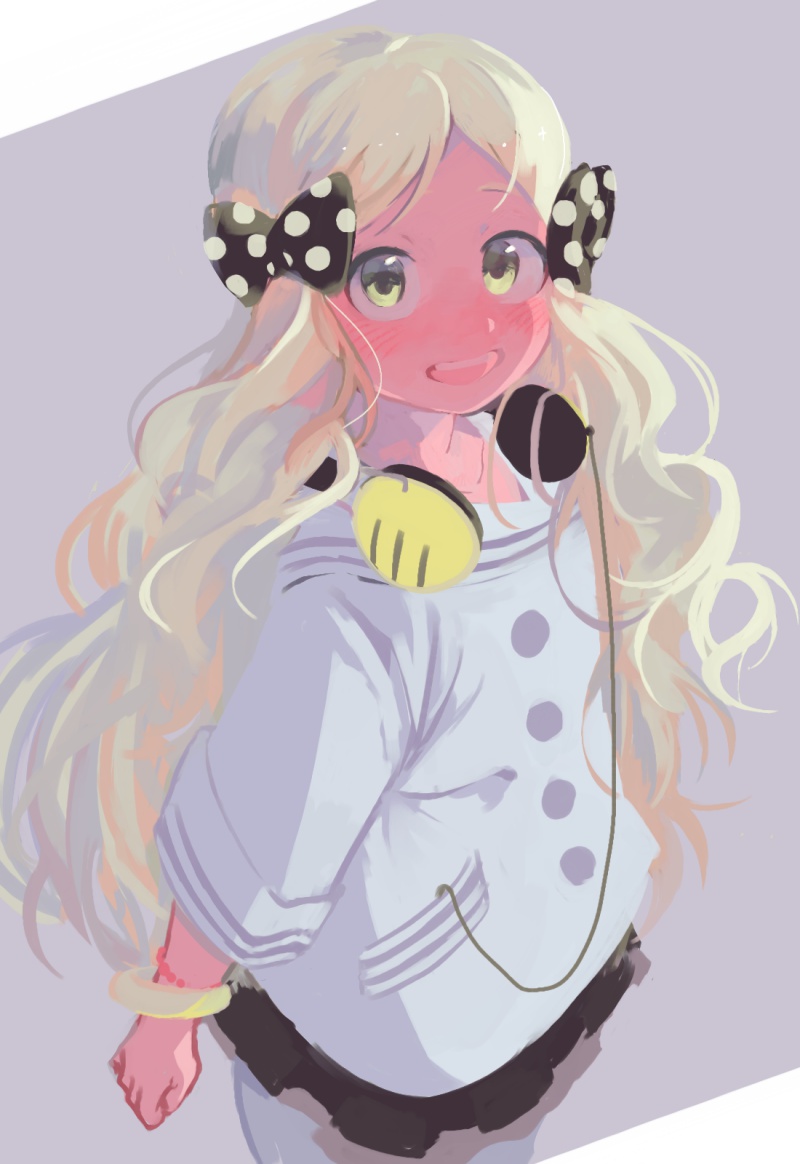 1girl, black_skirt, blonde_hair, blush, bow, bracelet, hair_bow, handa_roko