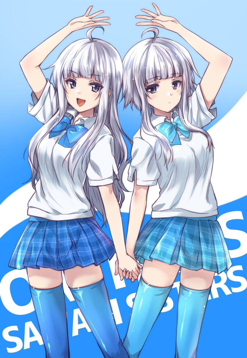 2girls, :d, ahoge, arm_up, background_text, bangs, ben-tou, blue_background