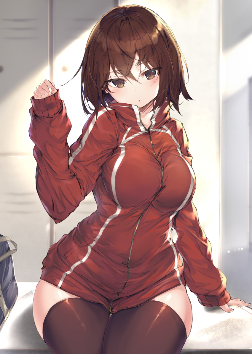 1girl, arm_at_side, bangs, blush, breasts, brown_eyes, brown_hair, brown_legwear