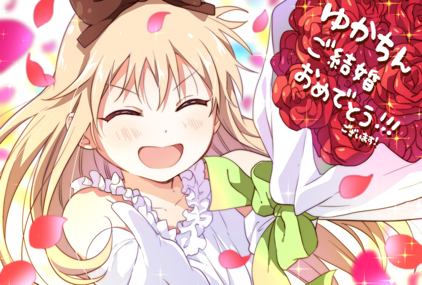 >_<, 1girl, :d, bangs, blonde_hair, bouquet, bow, closed_eyes