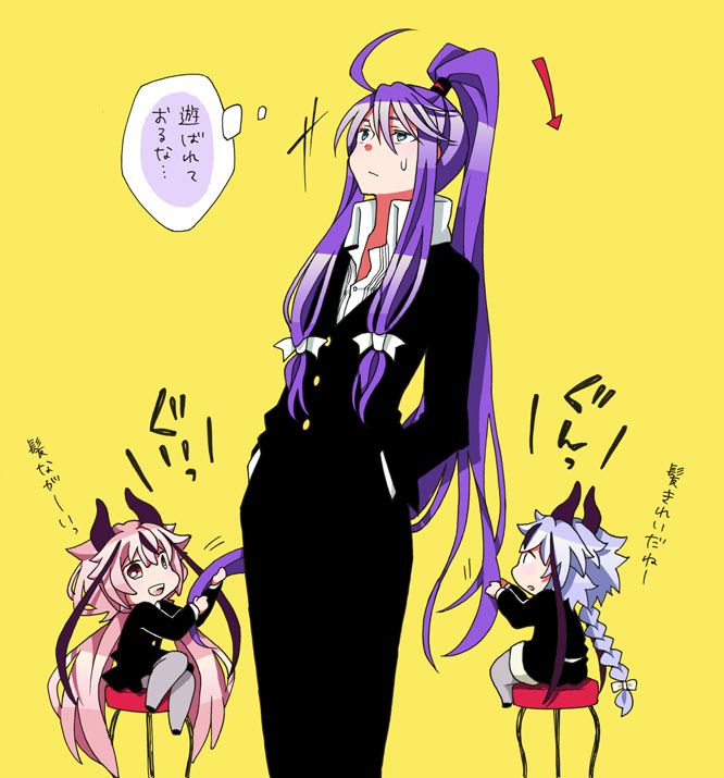 1boy, 2others, ahoge, asaiasa0, black_shirt, black_skirt, black_suit, blue_eyes, blue_hair, braid, chibi, commentary, formal, hair_flaps, hands_in_pockets, horns, kamui_gakupo, leaning_back, long_hair, looking_at_another, looking_up, meika_hime, meika_mikoto, multiple_others, pink_eyes, pink_hair, ponytail, purple_hair, shirt, sidelocks, sitting, skirt, standing, stool, suit, thigh-highs, translated, twintails, very_long_hair, vocaloid, yellow_background