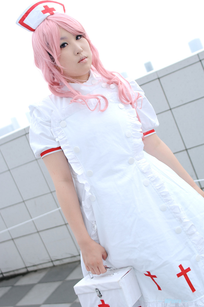 apron, chunky, cosplay, haito, nurse, nurse_uniform, pink_hair, princess_princess, yukata_mikoto
