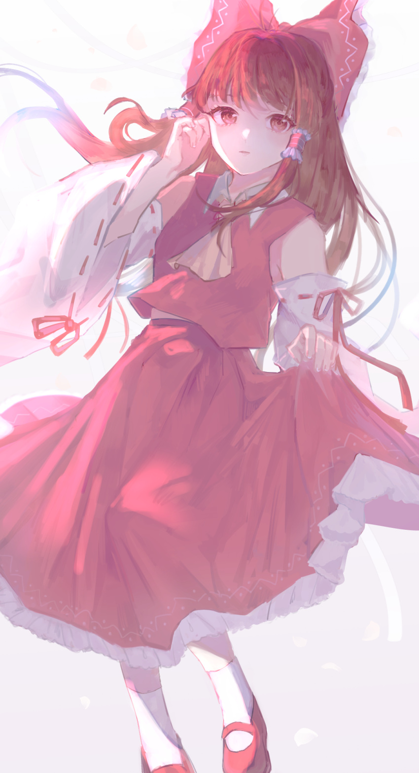 1girl, ascot, bangs, bare_shoulders, bloom, bow, brown_eyes, brown_hair